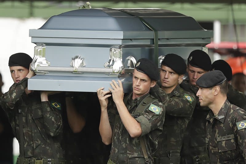 巴西甲級足球聯賽球隊「查比高恩斯隊」（Chapecoense）遭遇空難，震驚全球體壇（AP）