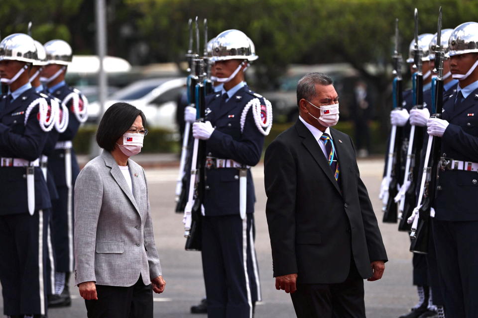 Taiwan President Tsai Ing-wen holds a welcome ceremony for the visiting Tuvalu Prime Minister Kausea Natano in Taipei, Taiwan, September 5, 2022. REUTERS/Ann Wang