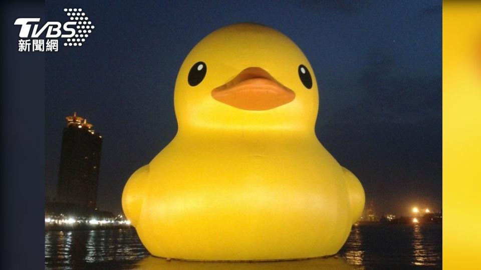 2013年「黃色小鴨」在光榮碼頭展出。（圖／林雅婷攝）