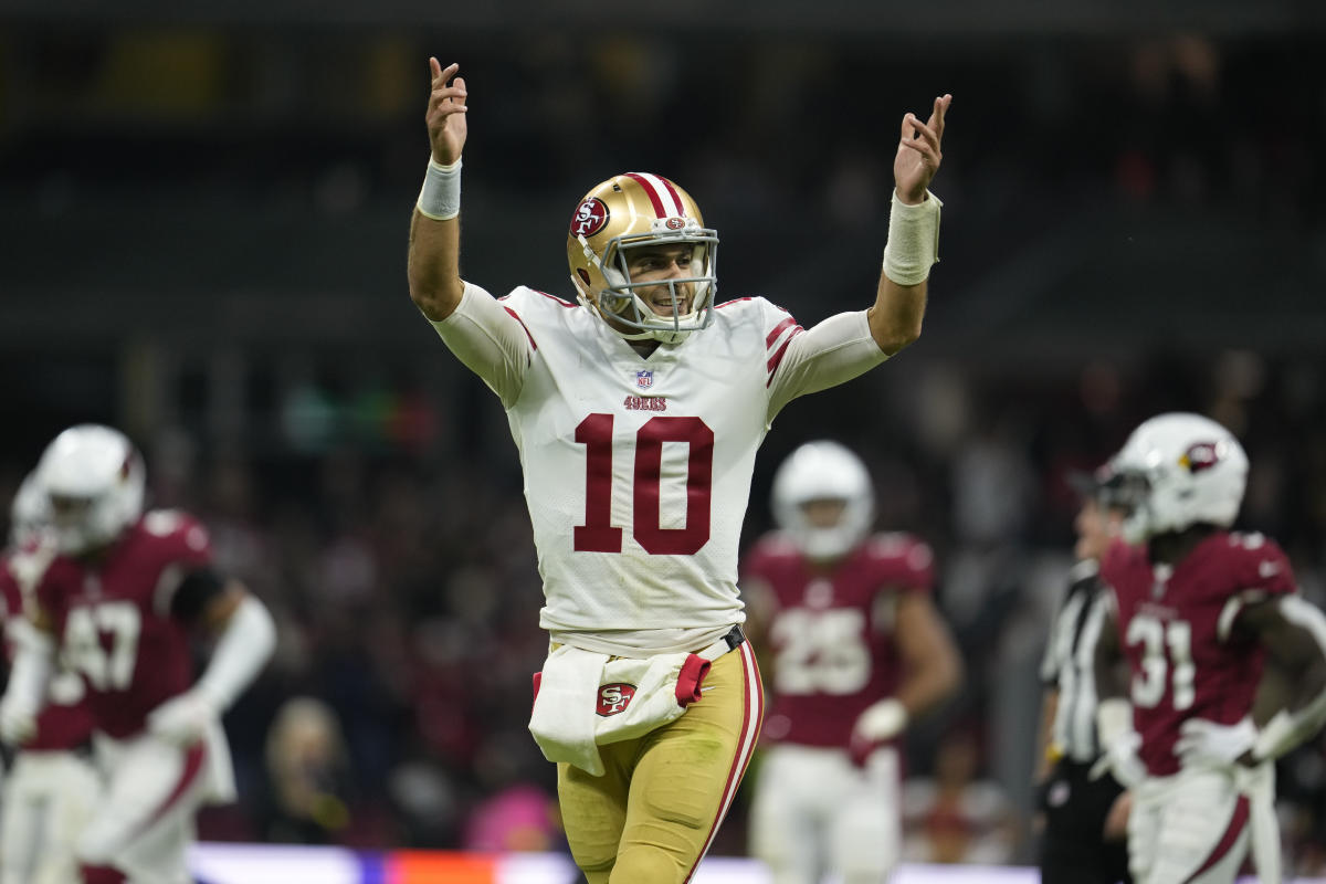 Niners smother Saints for fourth straight win