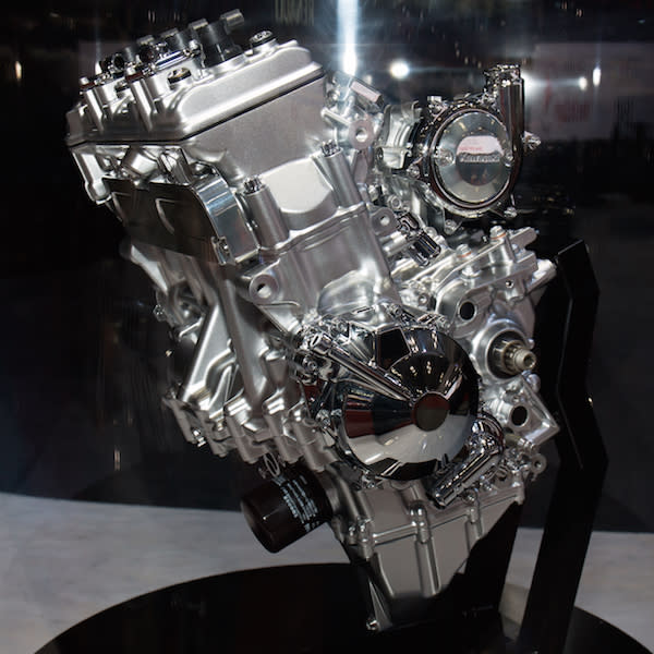 Kawasaki_motorcycle_supercharged_engine_2013_Tokyo_Motor_Show