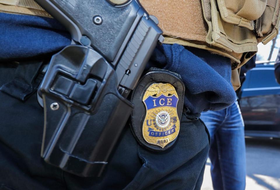 PHOTO: An officer with U.S. Immigration and Customs Enforcement in Dallas, Texas. (Charles Reed/ICE)
