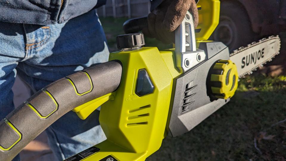 There are two handles on the machine – one in the front and one in the back. A two-hand grip is always better with yard tools.