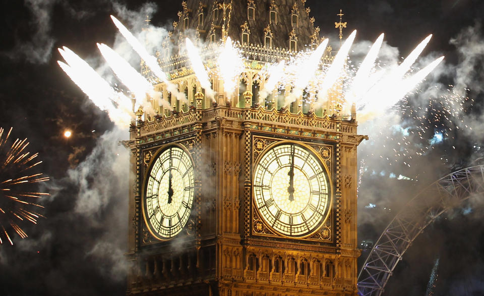 LONDON, ENGLAND - JANUARY 01: Fireworks light up the London skyline and Big Ben just after midnight on January 1, 2012 in London, England. Thousands of people lined the banks of the River Thames in central London to ring in the New Year with a spectacular fireworks display. (Photo by Dan Kitwood/Getty Images)