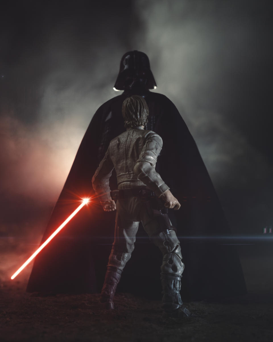 Luke vs. Vader (Photo: Hasbro/@blksrs aka Isaiah Takahashi)