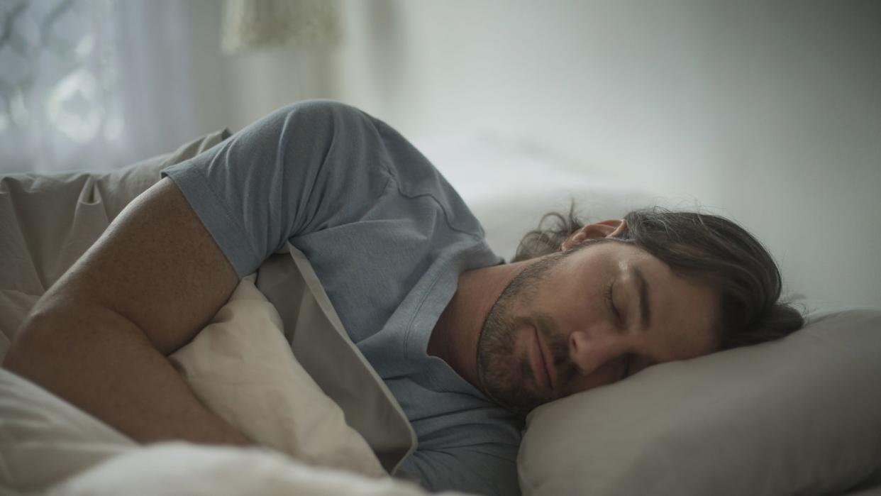 tips to fall asleep quickly and also ways to create a sleep routine