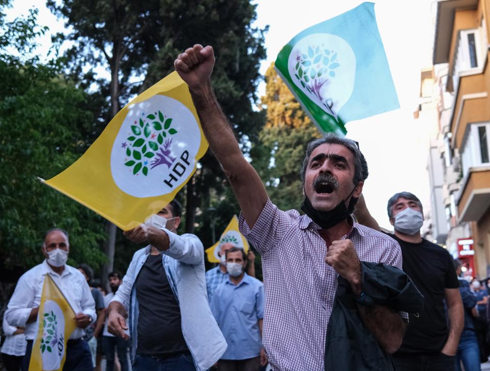 HDP supporters protest against governmentEPA