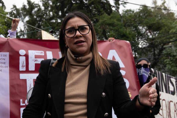 La activista Olimpia Coral Melo se sumó a la protesta de las estudiantes del IPN.