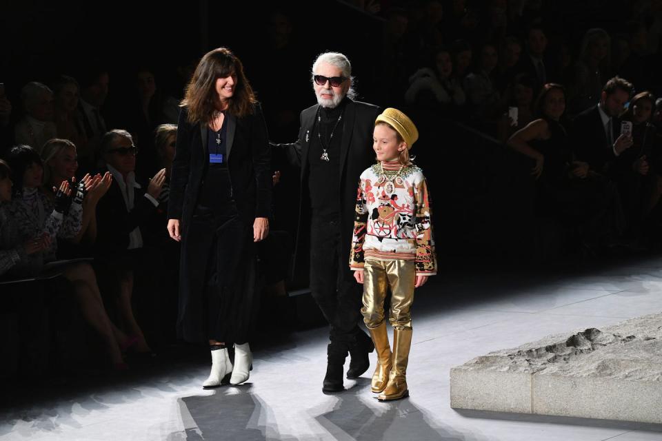 2018: Lagerfeld Walks the Runway for Chanel for the Last Time.