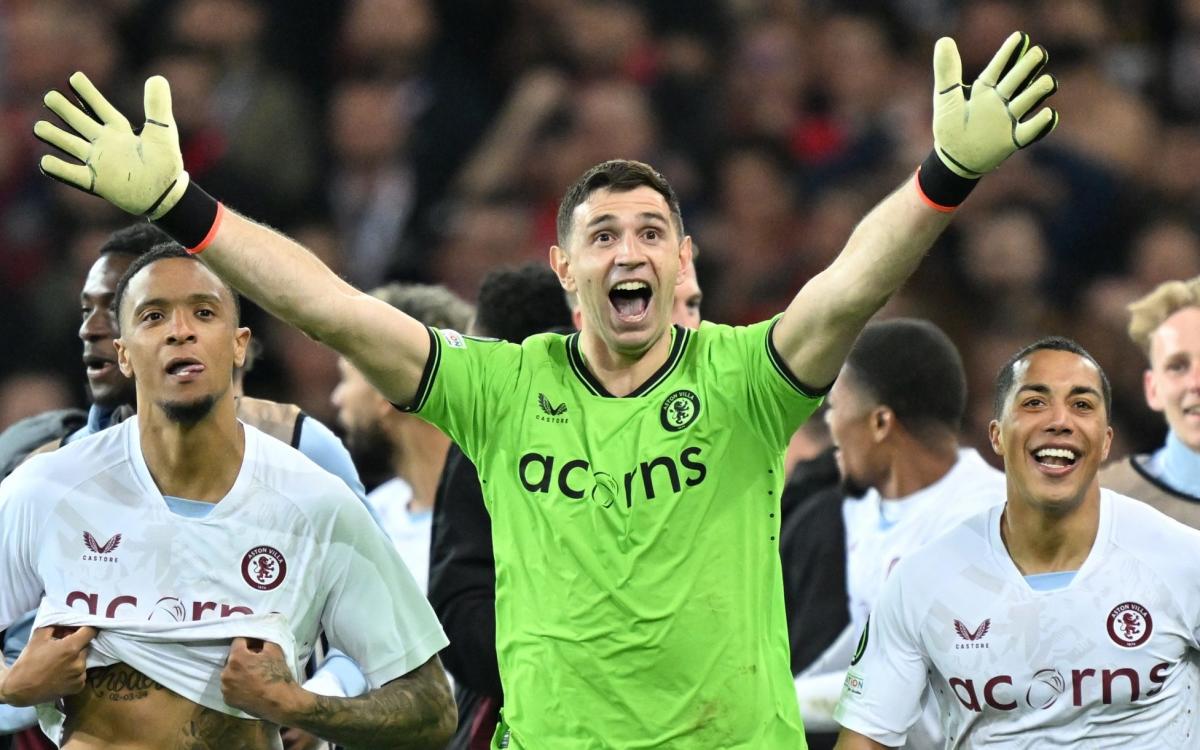 Le héros d’Aston Villa, Emiliano Martinez, suspendu pour la demi-finale aller après le chaos des tirs au but