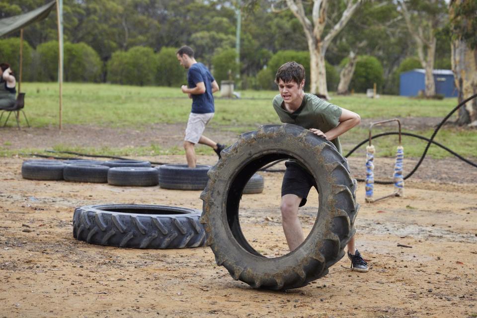 embarg 10072023 andrew lawrence in home and away