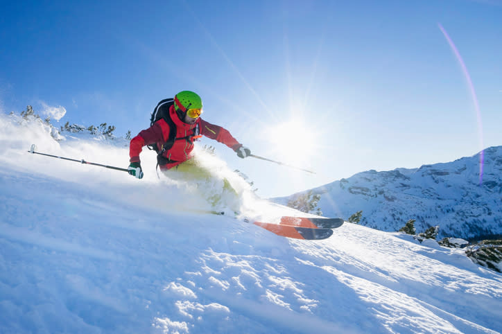 Cervinia riapre per la stagione invernale nel week end del 21 ottobre, a Pila si torna sulle piste il 24 novembre, a Bormio e Santa Caterina il 2 dicembre (Getty)