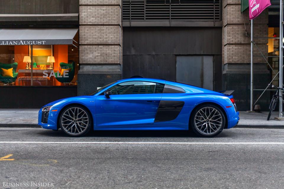 Audi R8 V10+ 1