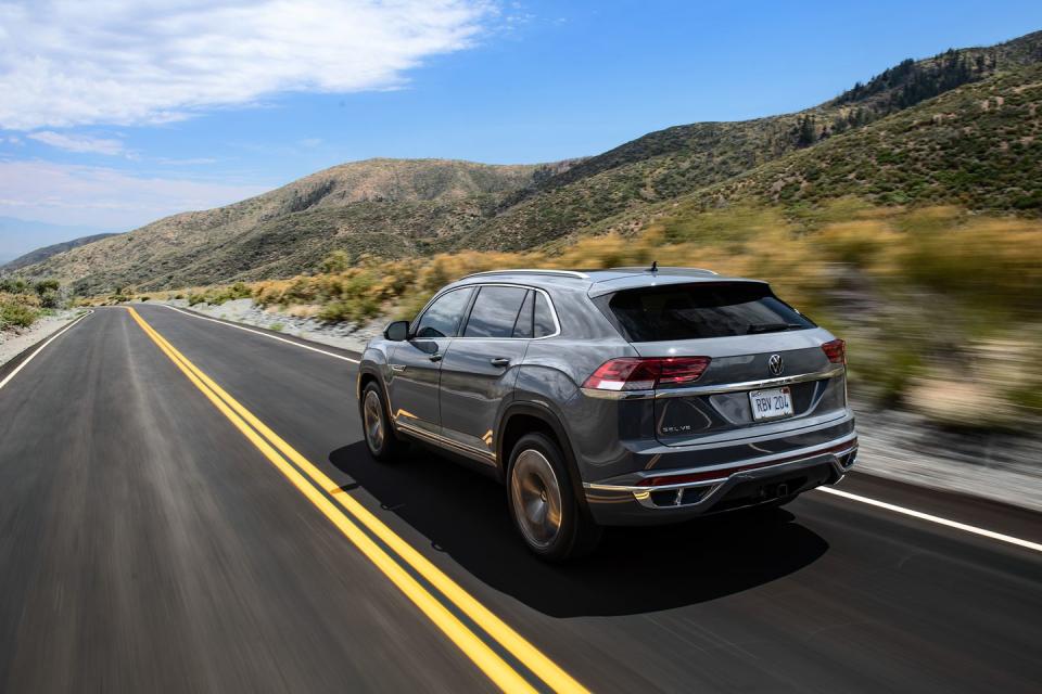 See Photos of the 2020 Volkswagen Atlas Cross Sport