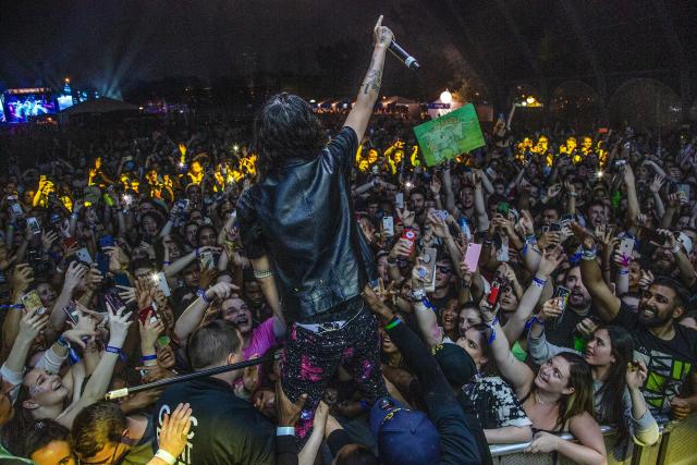 Despite the Rain, 070 Shake Took Governors Ball in Her Stride