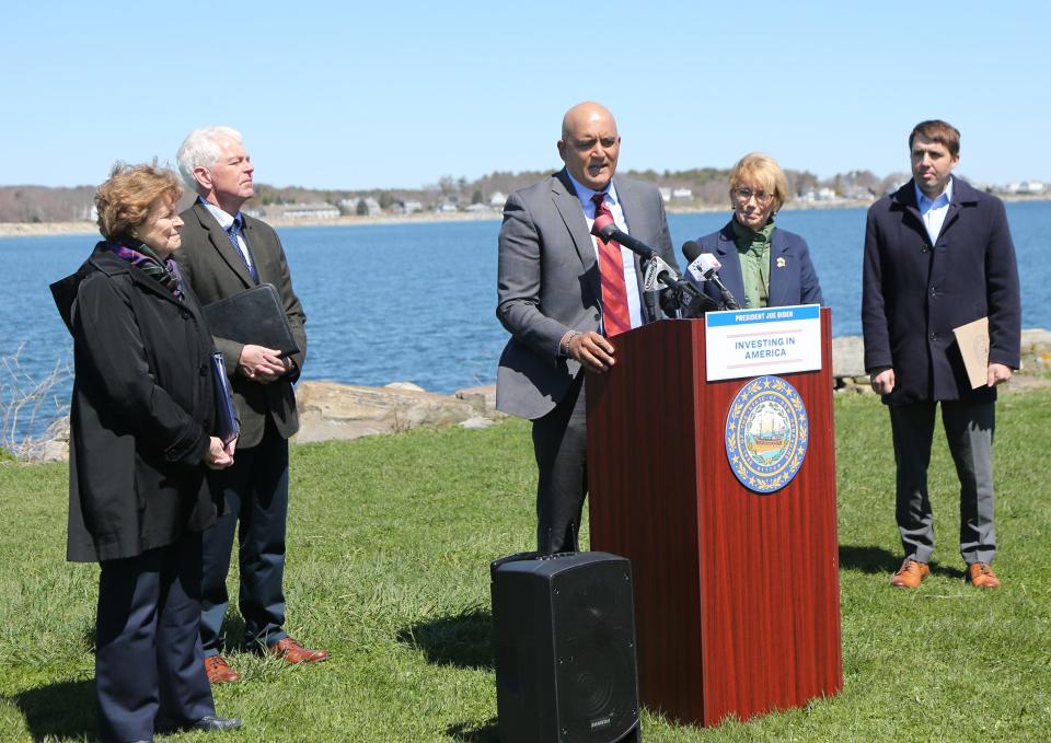 Shailen Bhatt, Federal Highway Administrator, announces a $20.2 million grant to restore seawalls in Rye and North Hampton. With him from left are U.S. Senator Jeanne Shaheen, Bill Cass, Commissioner, New Hampshire Department of Transportation, U.S. Senator Maggie Hassan and U.S. Representative Chris Pappas.