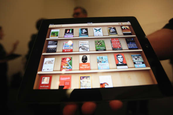 Apple Announces Digital Textbooks Service At Guggenheim