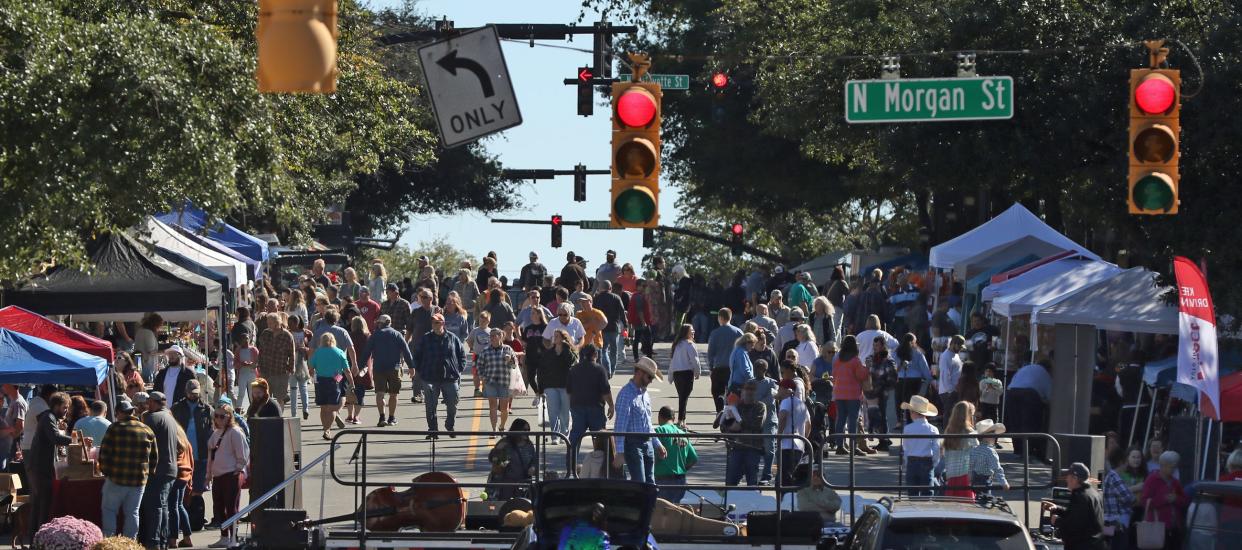 Thousands turn out Saturday morning for the 2023 Mush, Music & Mutts Festival in Uptown Shelby.