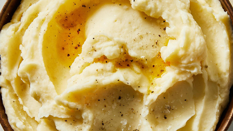 Make-Ahead Mashed Potatoes. / Credit: Christopher Simpson for The New York Times. Food Stylist: Simon Andrews. Prop Stylist: Paige Hicks.