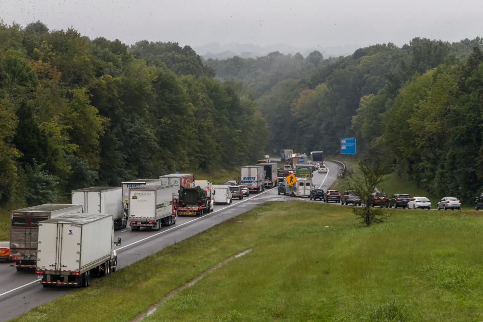 Traffic on the highway moves slowly down the road while cars enter the highway at a trickle with the ramp from Rossview Road ramp at Exit 8 on I-24 South in Clarksville, Tenn., on Friday, Sept. 17, 2021. 