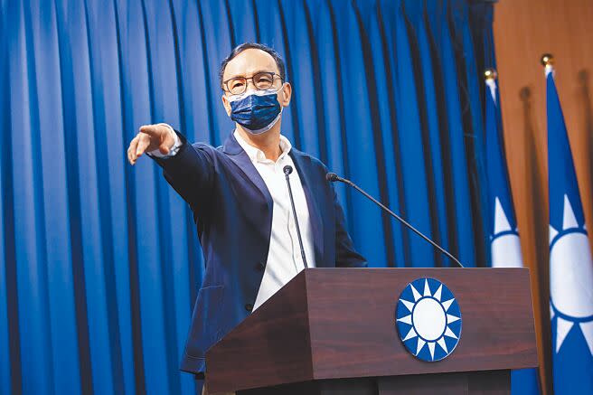 戰民進黨定調年底公投「四個不同意，台灣更有力」，國民黨主席朱立倫將在周六全代會宣誓1218場全台街講正式起跑，定調「同意4比0，台灣謝謝您」。（本報資料照片）