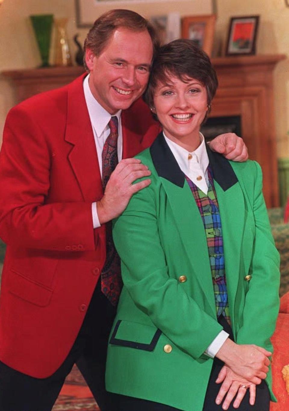 Anne Diamond with Nick Owen her co-presenter from Good Morning Britain in 1998 (PA)