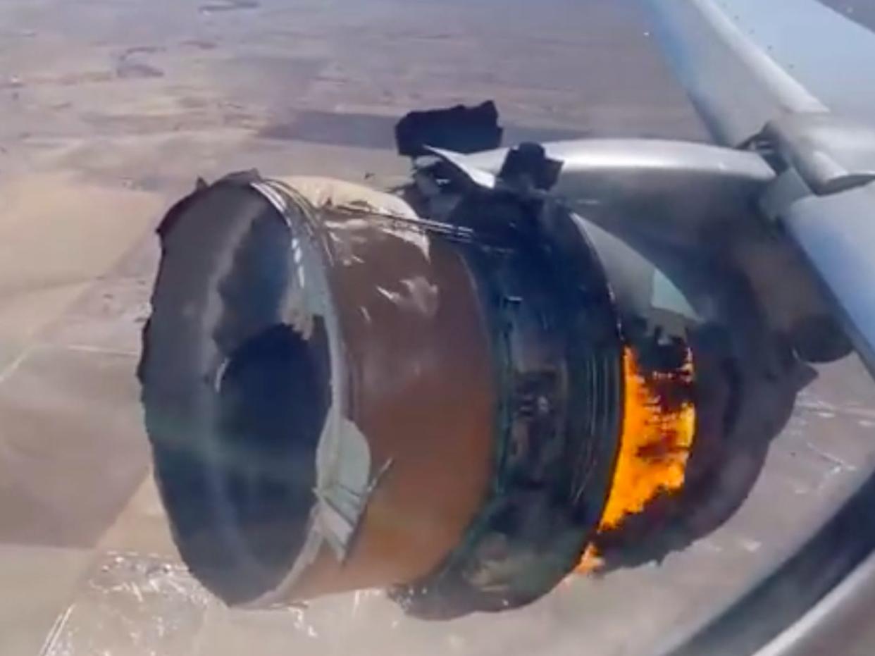 Boeing 777 engine failure