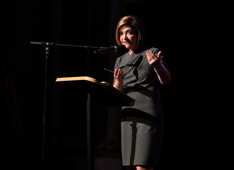 WBIR news anchor and big reading fan Robin Wilhoit was the emcee when the Knox County Public Library presented the 2023 Read City kickoff, “All Together Now,” at the Historic Bijou Theater on Jan. 24.