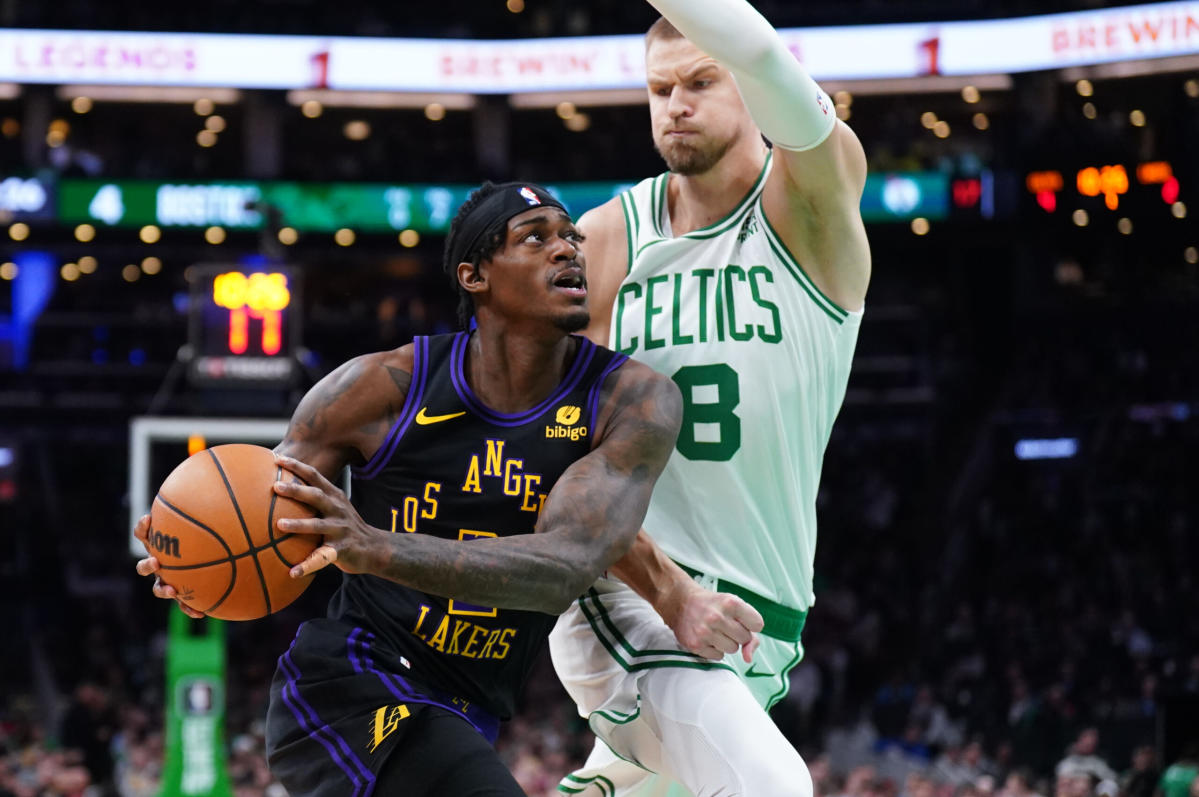 The Boston Celtics get humiliated by the Los Angeles Lakers at home - Yahoo  Sports