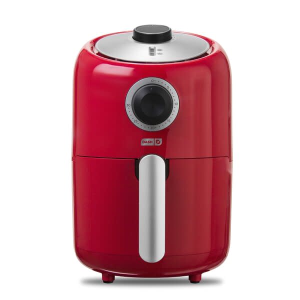 DASH Compact Air Fryer in red