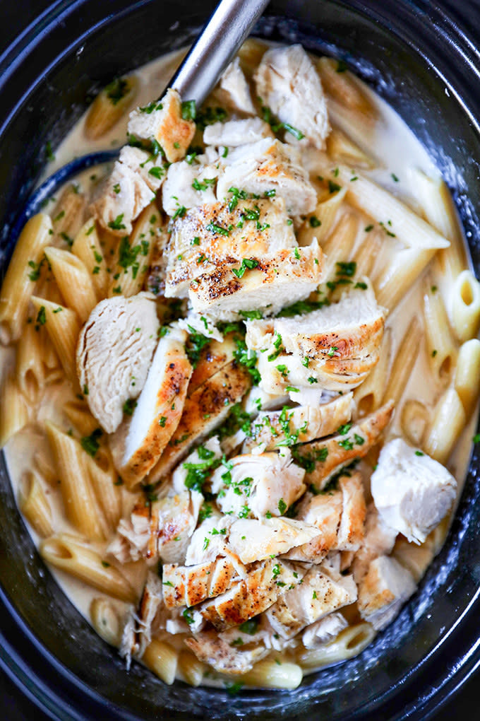 Slow Cooker Chicken Alfredo