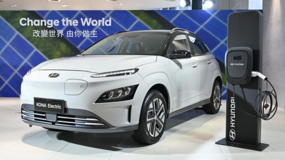 在去年8月上市的Kona EV，上市時的限時優惠價119.9萬成為全台最便宜電動車。(圖片來源/ Hyundai)