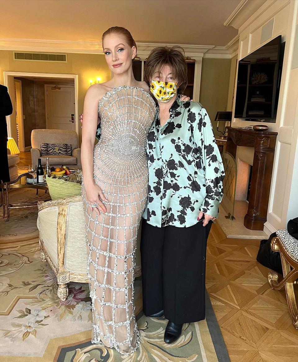 jessica chastain and expert tailor Orsolina Garcia golden globes
