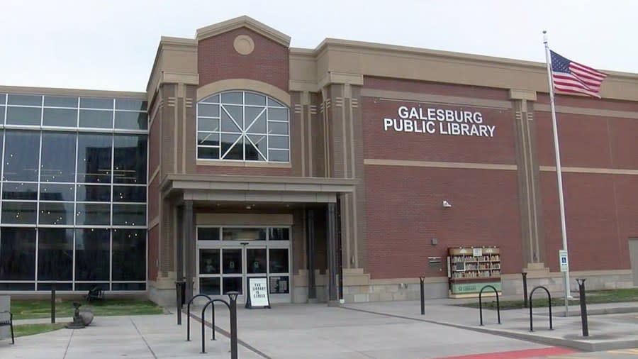 Galesburg Public Library (OurQuadCities.com)