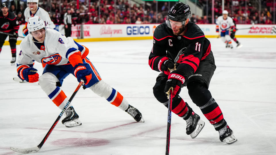 Die Hurricanes und Islanders stehen sich in der ersten Runde der Playoffs in einem Kampf zwischen zwei der skurrilsten Teams der NHL gegenüber.  (Getty Images)