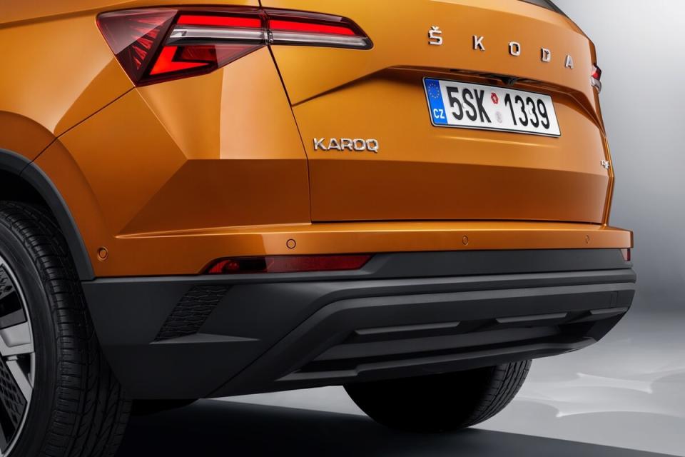 Karoq_SEL_bumper_rear.jpg