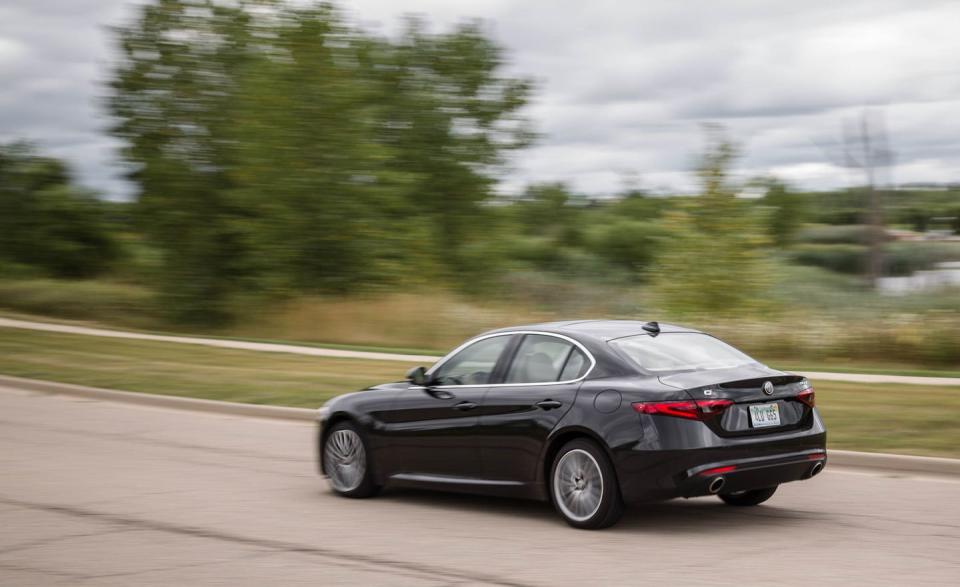 2017 Alfa Romeo Giulia 2.0T AWD