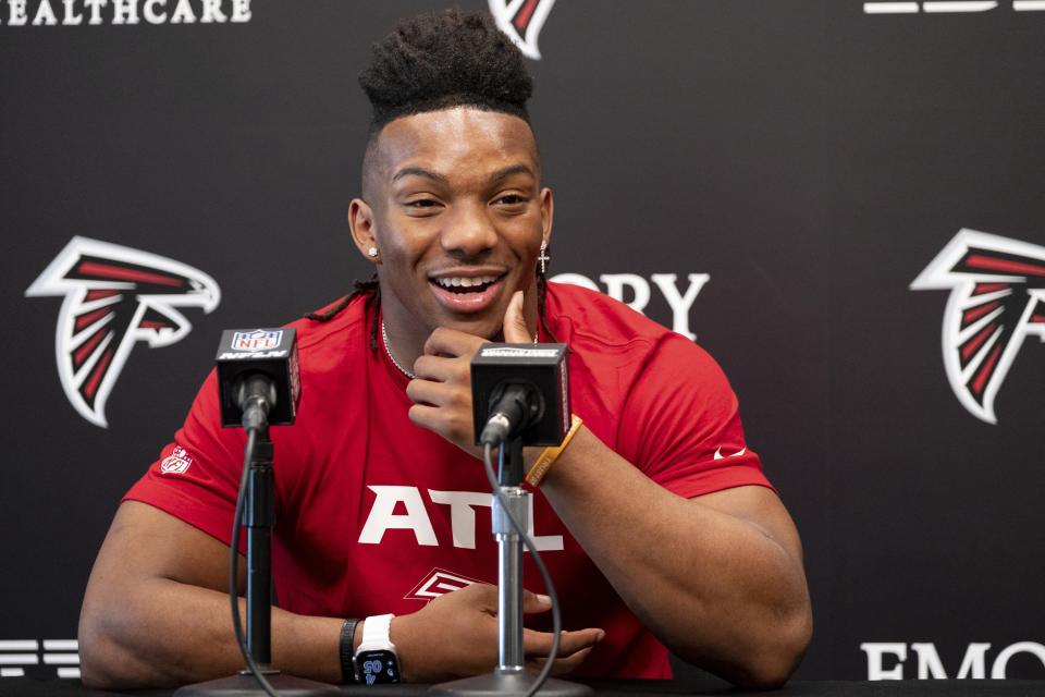 Atlanta Falcons first-round draft pick Bijan Robinson speaks at an NFL football news conference at the team's training facility in Flowery Branch, Ga., Friday, April 28, 2023. (AP Photo/Ben Gray)
