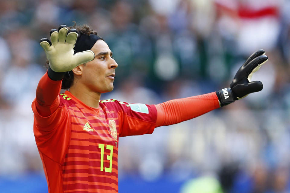 Guillermo Ochoa durante el partido entre México y Brasil de Rusia 2018. (AFP via Getty Images)