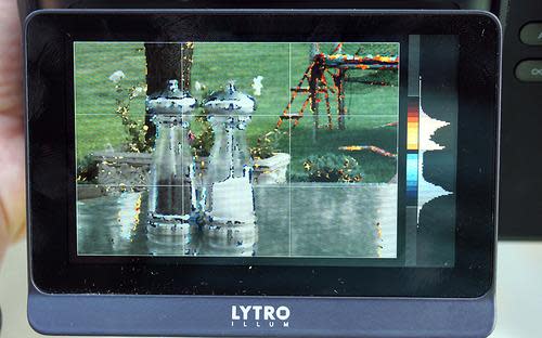 Lytro Illum screen with background and foreground items highlighted