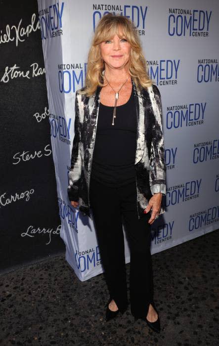 goldie-hawn-wows-skinny-jeans-jaw-dropping-photo