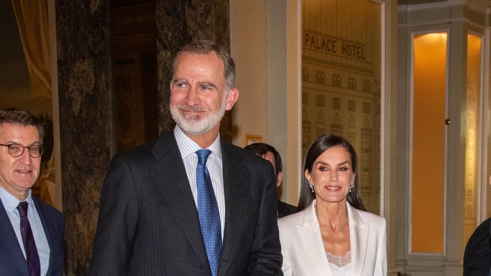 King Felipe and Queen Letizia arrive to the "Francisco Cerecedo" Journalism Award presented to Carlos Alsina and awarded by the Association of European Journalists at the Westin Palace Hotel, on November 27, 2023, in Madrid, Spain. (Photo By Jose Oliva/Europa Press via Getty Images)