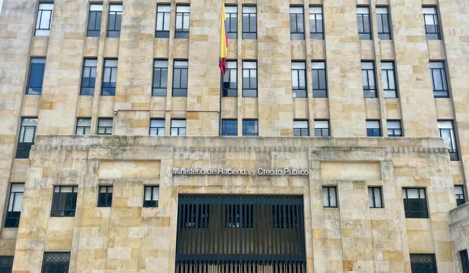 Edificio del Ministerio de Hacienda y Crédito Público de Colombia. Foto: Valora Analitik