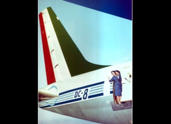 Delia Biagotti (Laura Biagotti's mother) designed the updated Alitalia knee length uniform. Her color of choice was pale blue. 