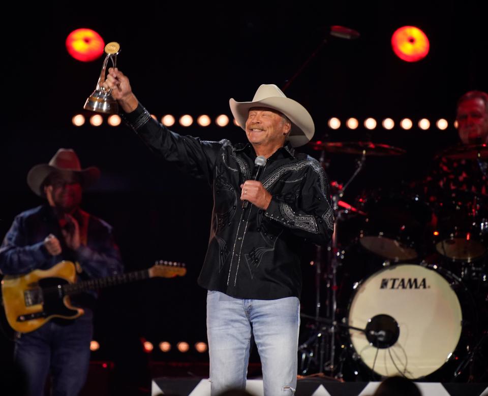 Alan Jackson accepts the Willie Nelson Lifetime Achievement Award during the 56th CMA Awards.