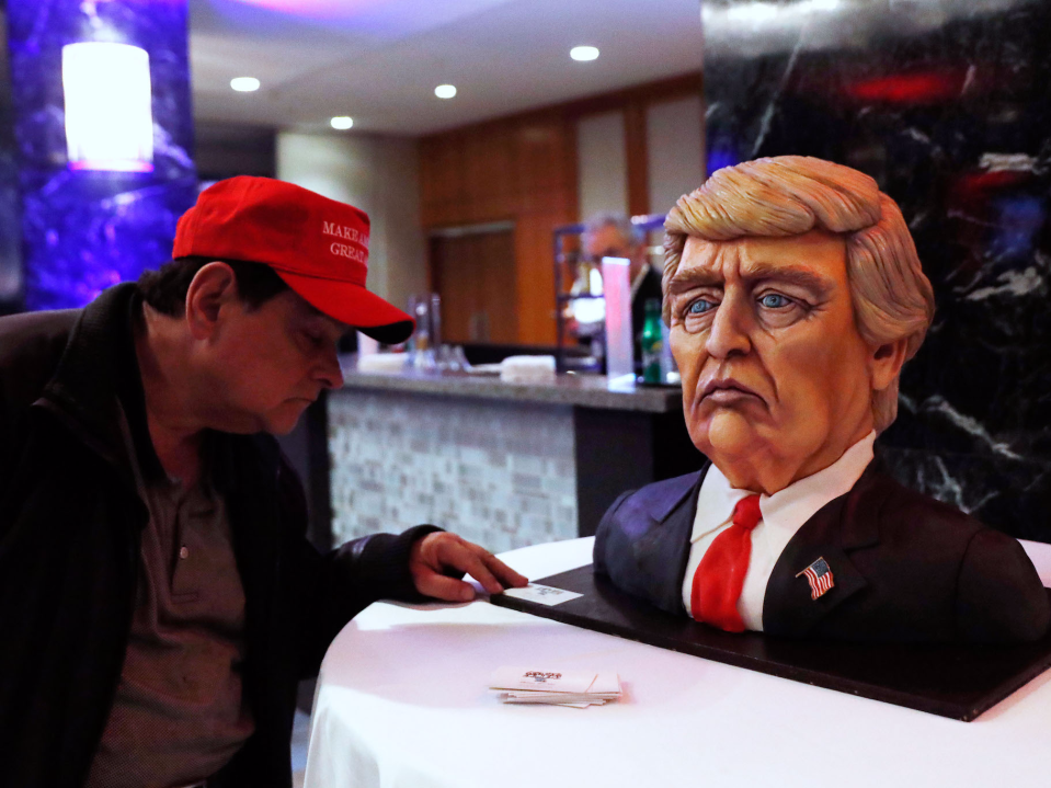 trump cake