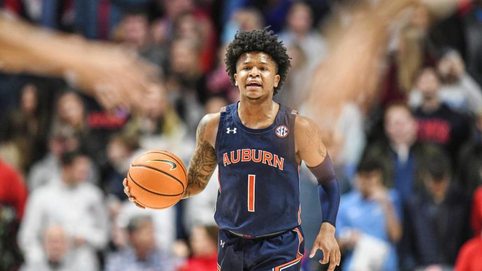 Former Eastern Kentucky Colonels guard Wendell Green (1) has made a seamless transition to playing for Auburn and Coach Bruce Pearl.