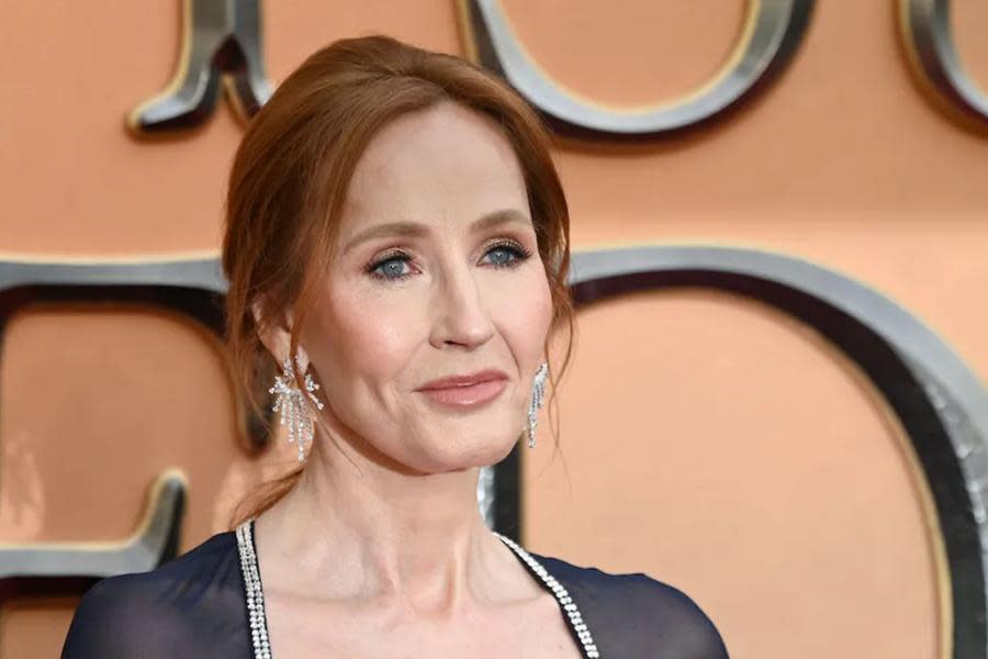 J.K. Rowling está dispuesta a ir dos años a prisión por defender su transfobia