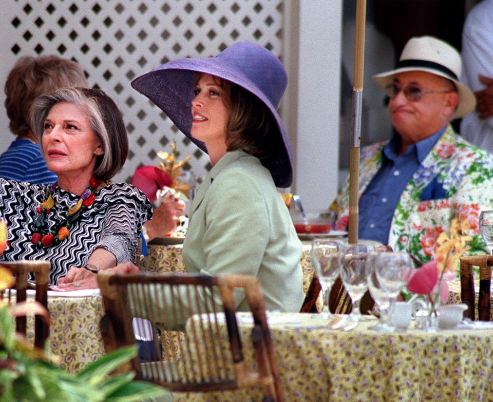 Actresses Anne Bancroft, left, and Sigourney Weaver relax between takes during a lunch scene on Worth Avenue during the filming of  "Heartbreakers," which also stars Gene Hackman, Ray Liotta and Jennifer Love Hewitt.