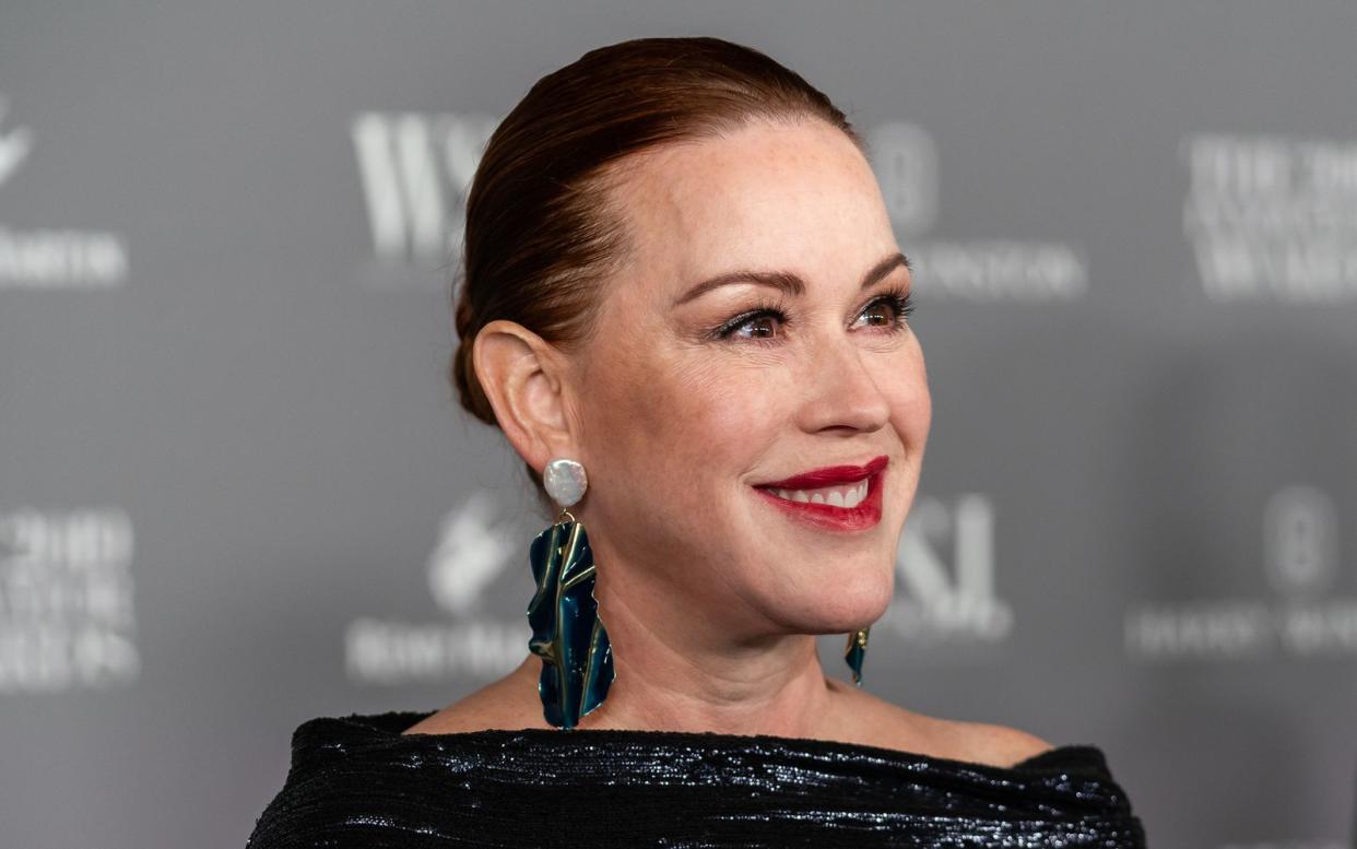 Schauspielerin Molly Ringwald trauert um ihren Vater, den Jazzpianisten Bob Ringwald. Nun veröffentlichte sie einen Nachruf. (Bild: Getty Images / 2019 WireImage / Mark Sagliocco)